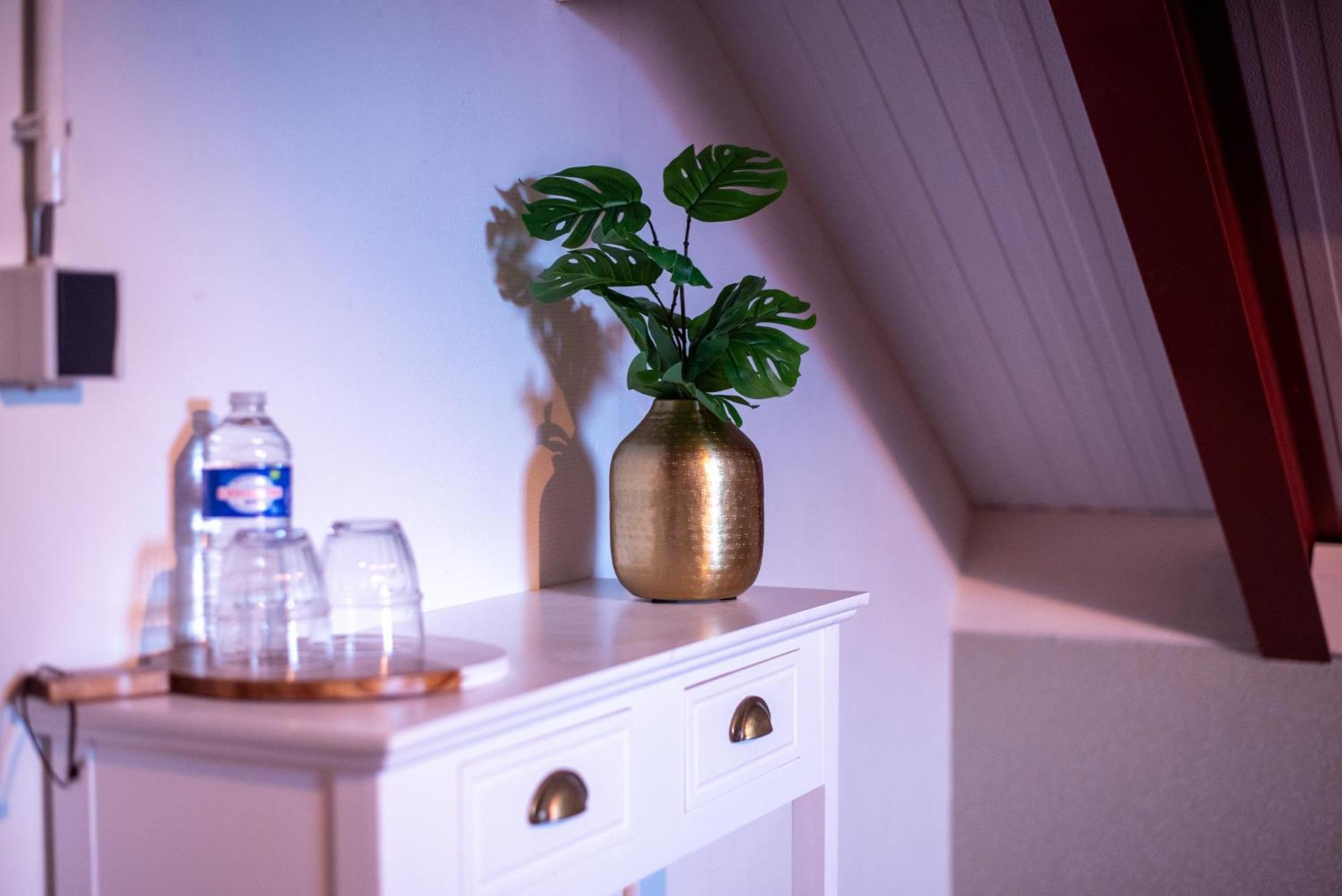 Sfeervol Appartement Het Knooppunt Nuis Экстерьер фото